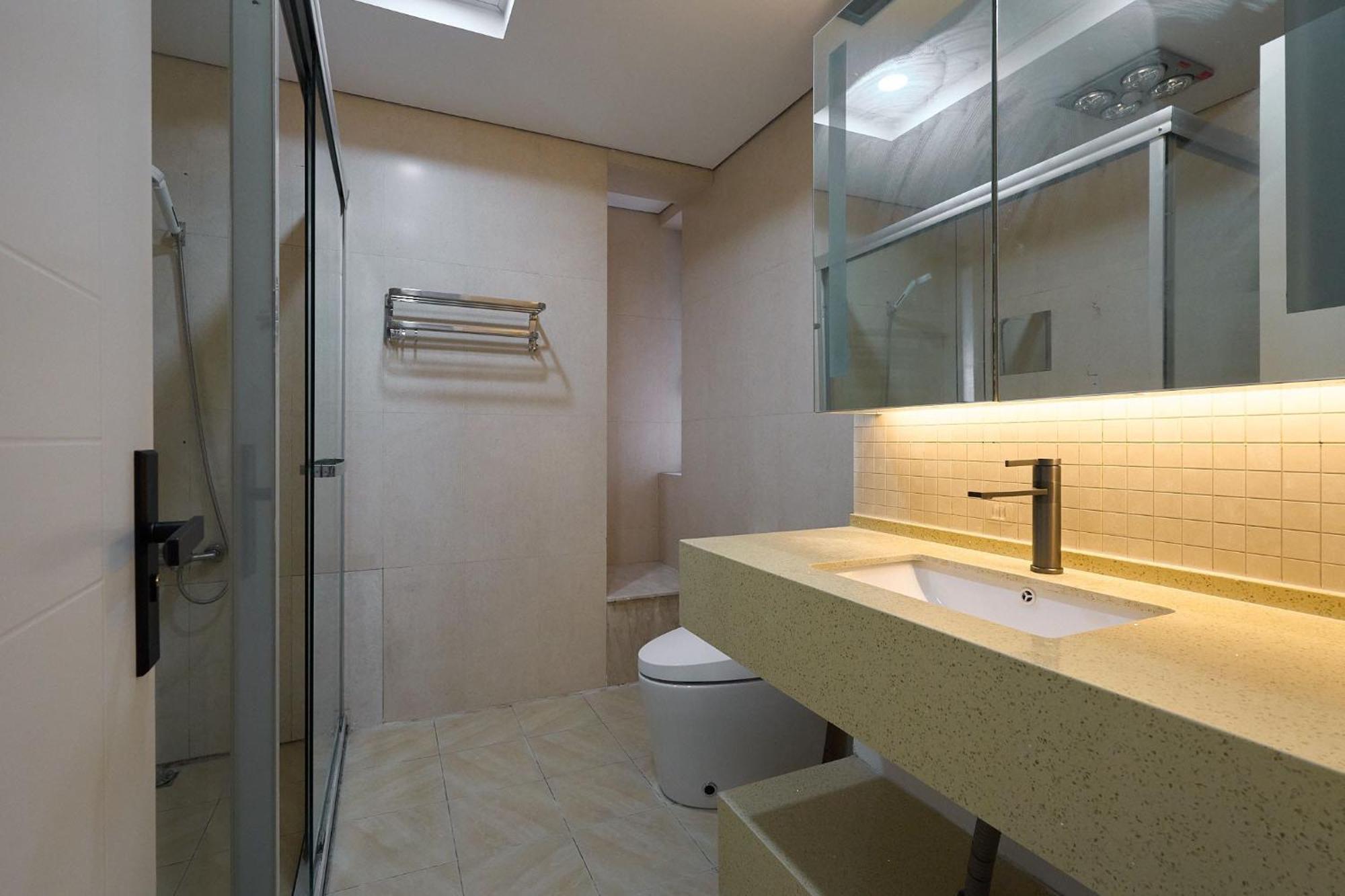 Apartment Eastern Hub - Bund Branch Near Yuyuan Garden Convenient Subway